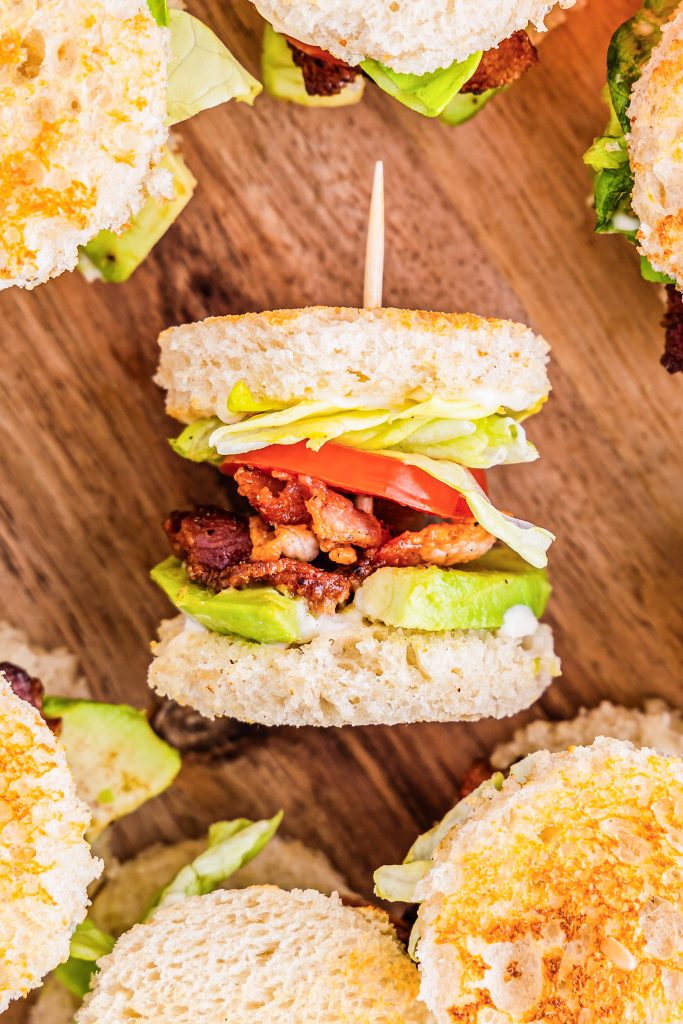 prepared blt sandwich 